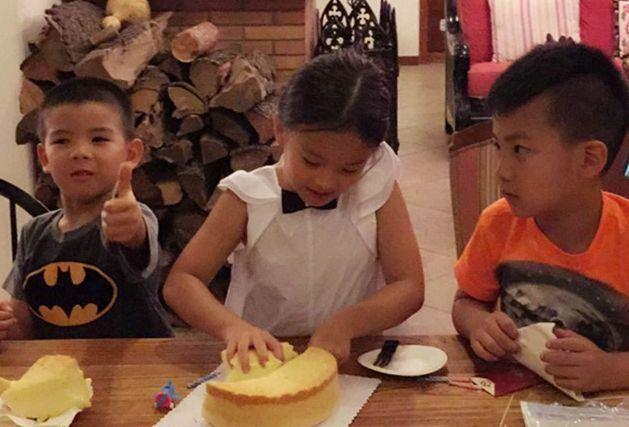 刘涛儿子近照惊艳，“整容式”长大遗传妈妈，颜值超姐姐似混血
