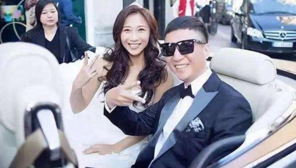 孙红雷一家三口罕见同框，2岁女儿正面曝光！长腿继承妈妈基因