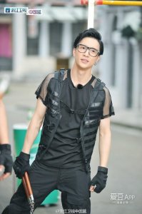 ​160710 薛之谦《挑战者联盟》模仿李小龙强势抢镜
