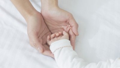 ​女职工产假可休至娃满一周岁？网友：政策虽好但我休不起