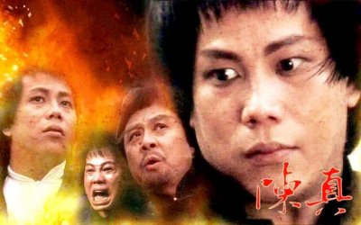 ​74岁港星梁小龙近况曝光：定居成都，深夜狂奔，电梯上与狗赛跑