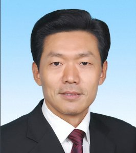 ​汶川原县委书记青理东获刑16年，母亲却曾隐瞒身份上街捡破烂