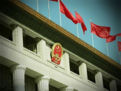 ​59年人民大会堂举办国宴，天花板上藏着50个黑衣人，他们有何身份