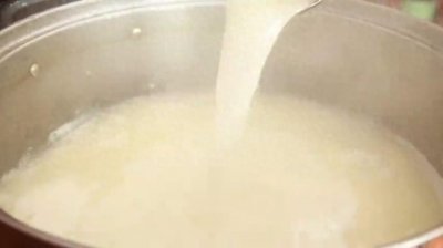 ​什么调料都不需要加，老师傅教你原汁原味熬一锅羊肉汤~
