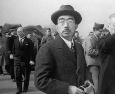 ​日本天皇没有实权，那为何不能将其废除？原来他还有此特殊作用