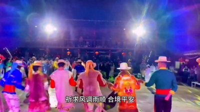 ​福建游神是闽东、福州等地区的传统习俗