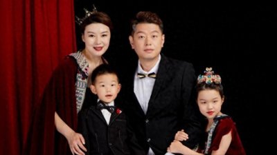​“亚洲蝶后”周雅菲：嫁给丧妻的莫科，被莫科前岳父母当亲生女儿