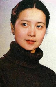 ​“李小璐妈妈”张伟欣：当年差点死在片场，女儿离婚却成了她的痛