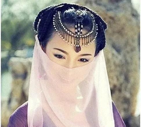 古代女生名字，古代的男人为什么取女人的名字？比如李莲英、曹雪芹、花容等？图10