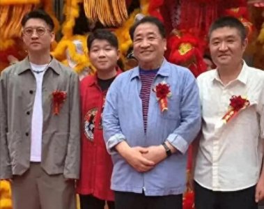 ​相声新势力“阵前倒戈”，卢鑫玉浩是忘恩负义还是委屈求全？