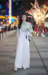 ​10套“薄荷绿”穿搭示范 显白又气质