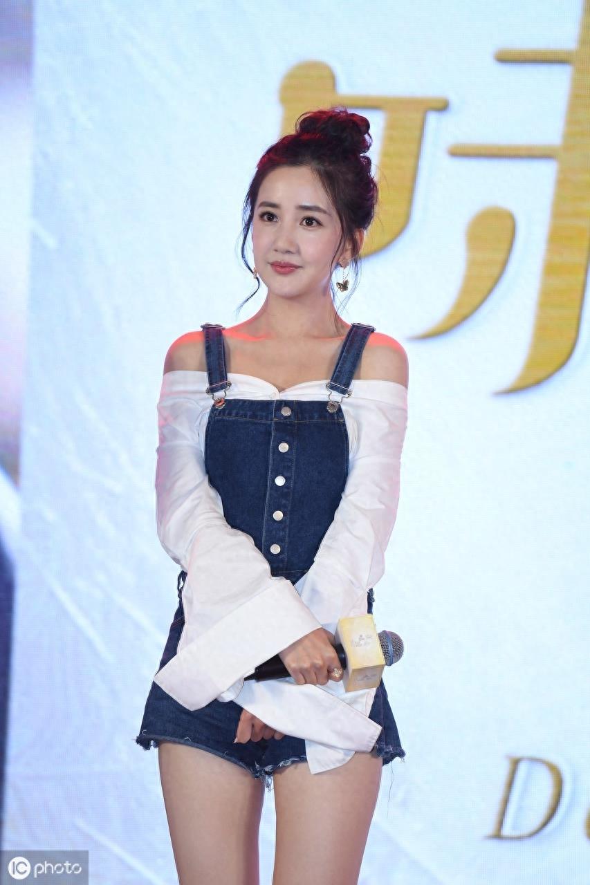 “张无忌”的母亲“殷素素”,新版的陈欣予是最美扮演者吧