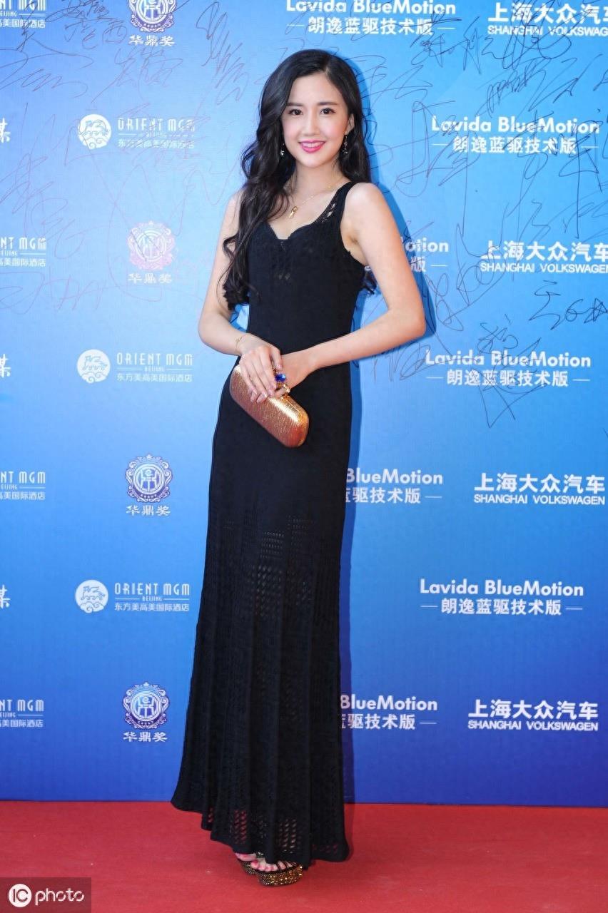 “张无忌”的母亲“殷素素”,新版的陈欣予是最美扮演者吧