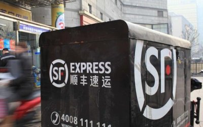 ​送快递收入高，为何不建议年轻人首选？3个主因是关键，误人一生