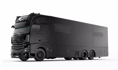 ​《GTA5》作战指挥中心？巴博斯改的纯黑奔驰房车竟要价140万美元