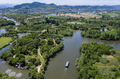 美丽中国|夏花烂漫 水草丰茂——白塔湖国家湿地公园的初夏