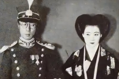 ​皇后婉容年轻时有多美？看完这组罕见的绝版旧照，你就理解溥仪了
