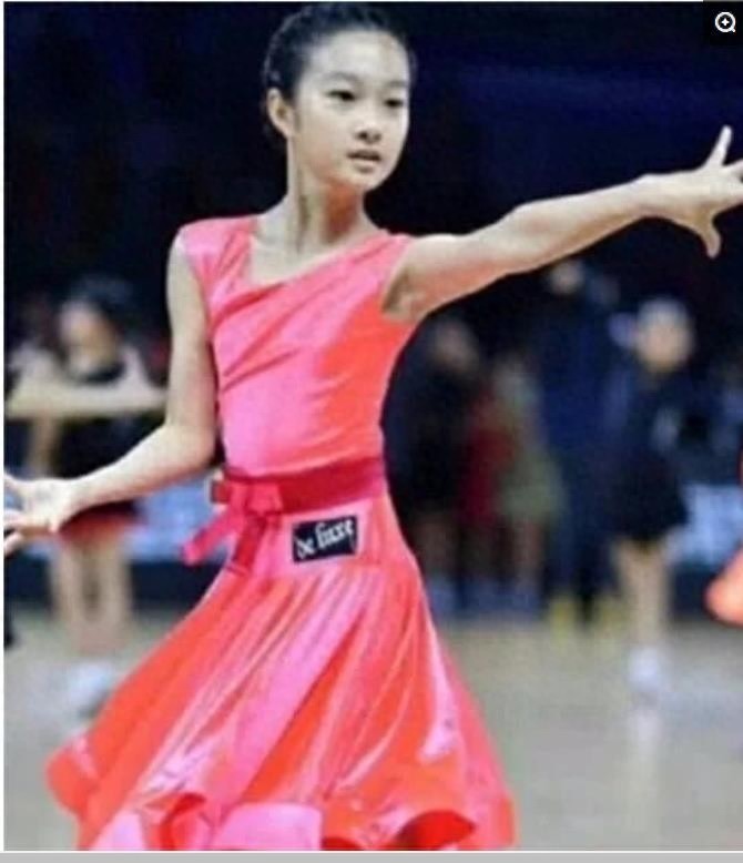 马伊琍大女儿获拉丁舞冠军，网友：闺女真漂亮，跳舞的都很有气质