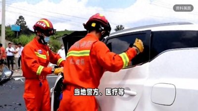 ​黑龙江轿车与货车相撞5人遇难