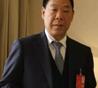 ​解密仇和的14年贪腐路，他的＂铁三角＂团伙如何蚕食580亿工程