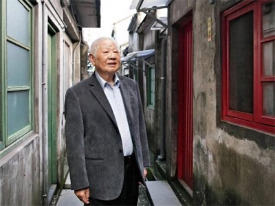 ​### 洛夫：穿越时空的诗魔，华语诗坛的灵魂