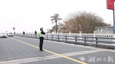 ​光化汉江大桥通车