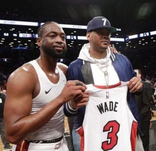 ​传奇正式落幕！韦德球衣将退役