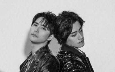 ​“双云”CP再同台，郑云龙夸阿云嘎“美若天仙”