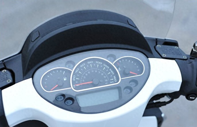 车友2.3万提台圣甲虫200，动力优异外观丑爆，跟巧格佳御没法比