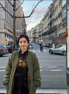 ​＂杨幂闪耀北电，作为考官温暖鼓励考生：艺考之路，勇敢追梦！＂