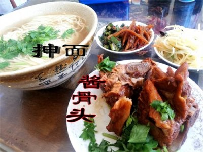 ​“抻面”+“酱骨头”，东北早餐之黄金搭档