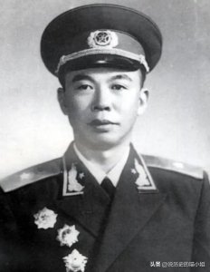 ​曾雍雅：14岁参军，38岁授少将，49岁任西藏军区司令员，享年78岁