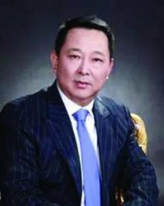 ​刘汉是怎么成为黑老大的？