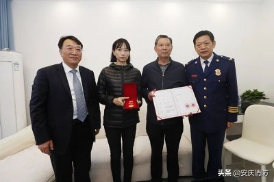 ​詹寿旺政委到安徽慰问烈士家属