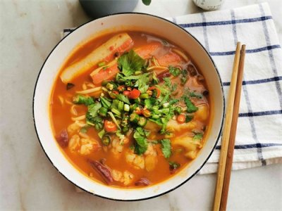 ​三分钟让你学会麻辣火锅面，懒人做法，简单易学，过足火锅瘾！