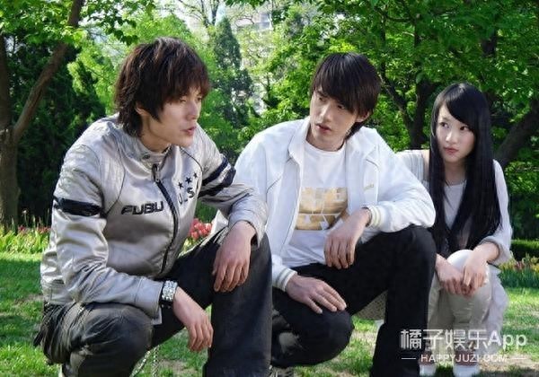 11年了 05届的甜美系超女卢洁云现在竟然长这样