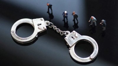 红色通缉令是个啥?是如何追踪逃犯?原来通缉令不止有红色