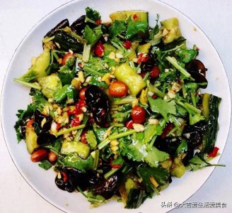 ​夏天必吃的12道经典凉菜，解腻爽口到停不下来，又饭解暑又开胃