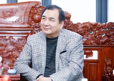 ​京A88888车主身份曝光：中国首位法拉利车主，座驾获多国政要签名