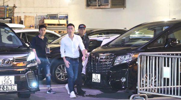 郑秀文帮老公复出？演唱会许志安被歌迷嘘，她晒自拍疑秀恩爱