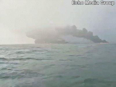 ​爆炸声声起，美军万吨油轮相撞爆炸后，美媒竞发现：中国制造的