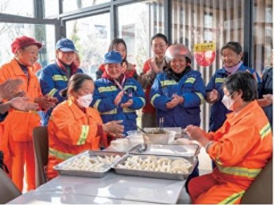 ​每3人中有2人常住城镇！我国城镇化率提高到67%