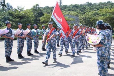 ​沙角是冠军！南海舰队某训练基地18名“海峡勇士”载誉凯旋