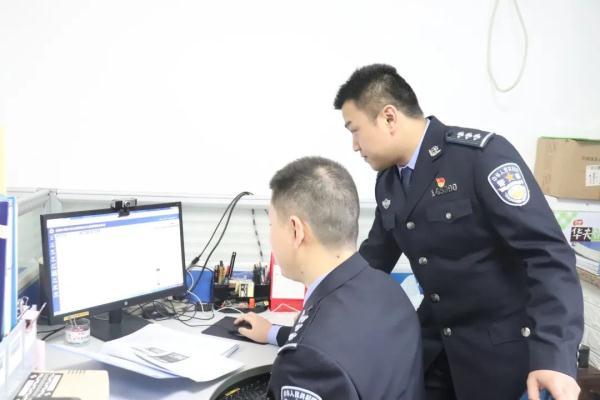 寻子24年与儿子在武汉认亲（泪目寻子18年一家人在福州团圆了）(2)