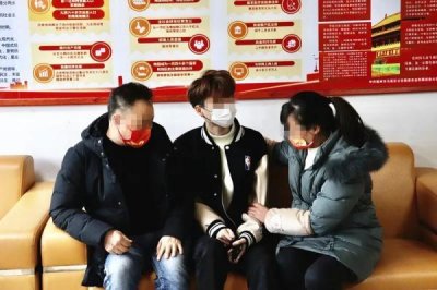 ​寻子24年与儿子在武汉认亲（泪目寻子18年一家人在福州团圆了）