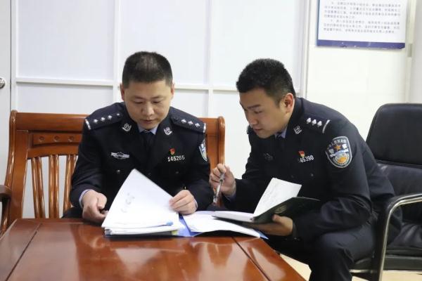 寻子24年与儿子在武汉认亲（泪目寻子18年一家人在福州团圆了）(3)