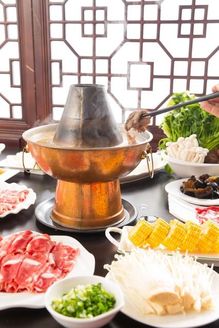 涮羊肉起源于什么朝代叫什么名字（涮羊肉起源与来历介绍）(图2)