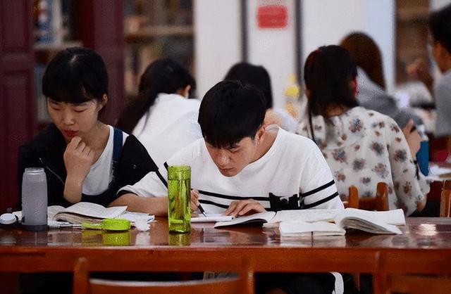 学生做的兼职有什么（女大学生校内兼职）(2)