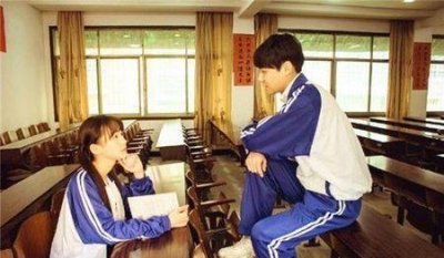 ​多年后遇到前任(分手后再见前任是什么感觉)