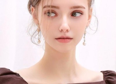 ​经常和异性聊暧昧信息的人，总是和异性聊天是暧昧吗